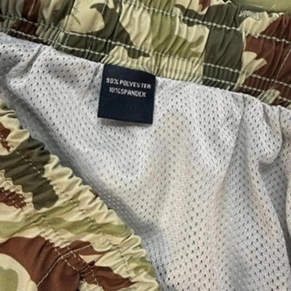 Over Under Clothing Duck Dog Camo Swim Trunks XL Green Bird Hunting Shorts USA